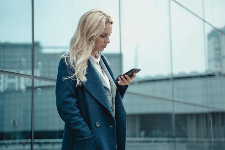 Vergleichen Sie günstige Mobilfunktarife mit unbegrenzten Anrufen und Datenoptionen