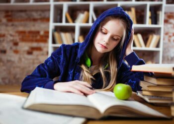 Développez vos connaissances et vos compétences grâce à des ressources pédagogiques de qualité et des histoires inspirantes