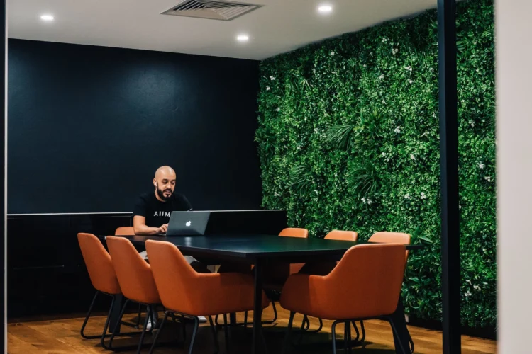 Designer Vertical Gardens – Artificial Vertical Gardens and Green Wall Panels Modern Home Office Outdoor Decoration Ideas