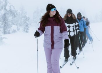 Inside Roxy UK’s Snow Collection: Fabric Engineering, Fit Architecture, and a Spec-First Buying Framework