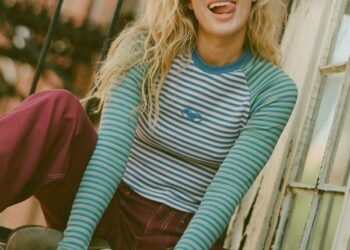 Discover the Comfort and Style of Roxy Women’s T-Shirts & Tops