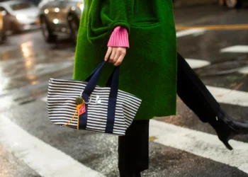 Beautifully Designed Larroude Tote Bags Ready For Your Next Adventure