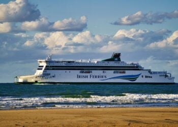 Plan An Efficient Journey Between Ireland And Britain