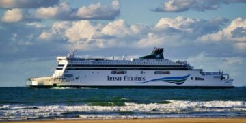 Plan An Efficient Journey Between Ireland And Britain