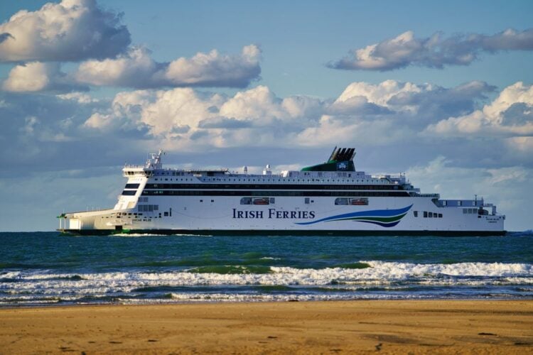 Plan An Efficient Journey Between Ireland And Britain