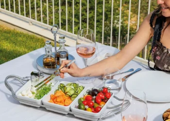 Transform Your Dining Experience Using Exquisite SAMBONET Porcelain Dishes