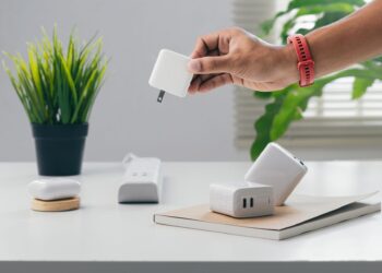 Revolutionise Your Desk Setup with Premium Tech Accessories from ISTYLE