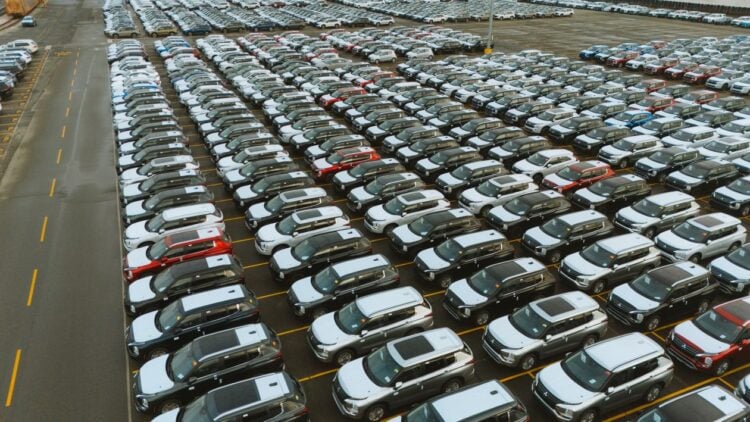Secure Your Vehicle With Professional 24/7 Airport Parking Solutions