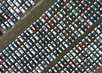 Stress-Free Airport Transportation: How Parking Up Simplifies Your Departure