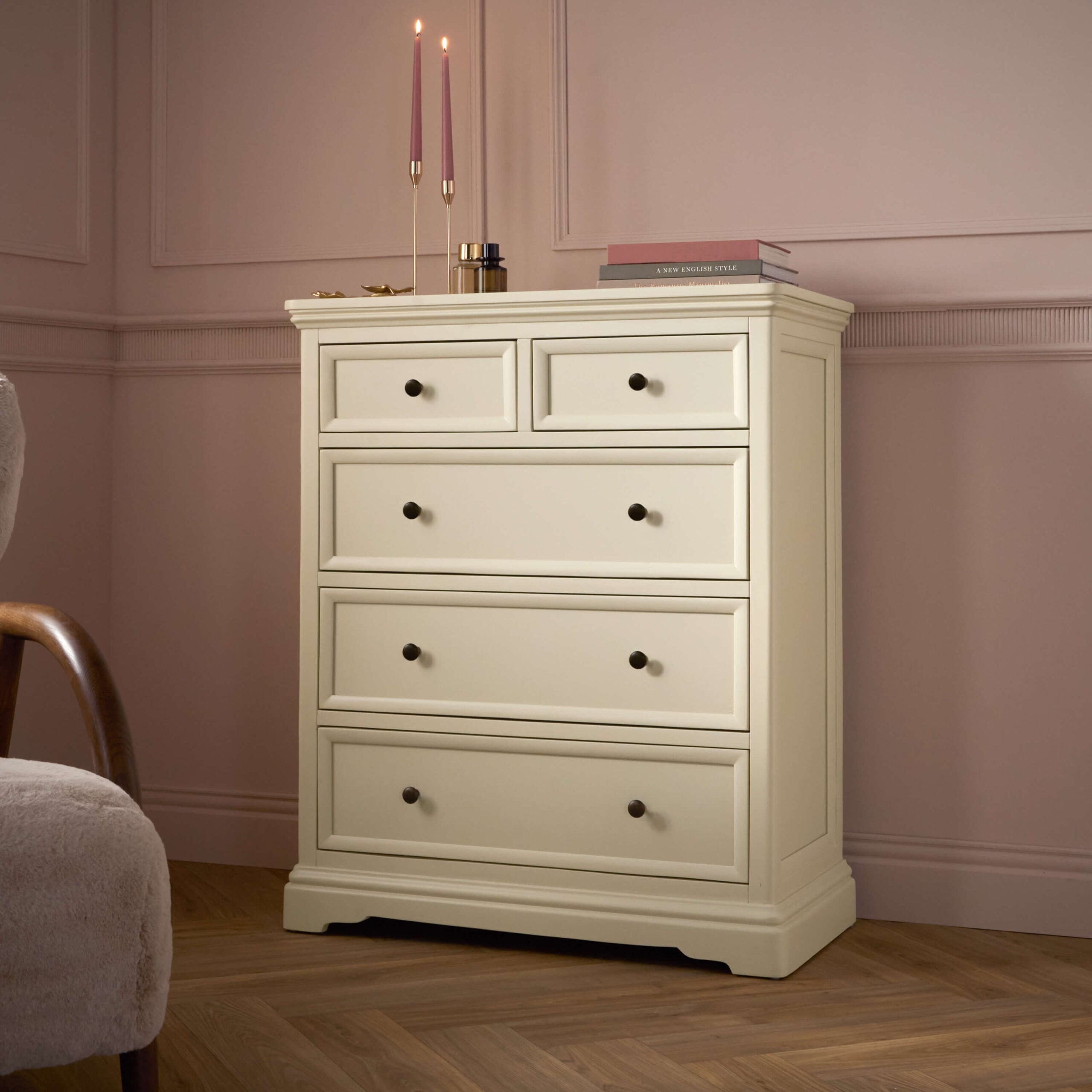 Bordeaux five drawer chest in ivory