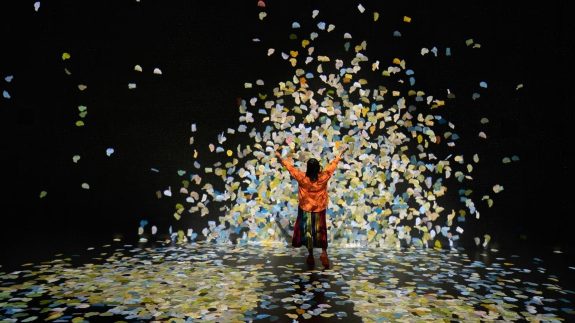 Colourful projected artwork filling a FRAMELESS gallery