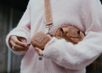 Pochette bandouliere matelassee marron Fresh 'n Rebel
