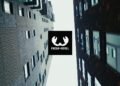 Urbanes Gebäudeensemble mit Fresh 'n Rebel Markenlogo