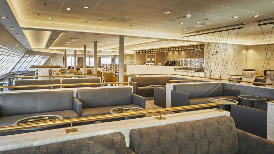 Innisfree Club Class lounge aboard W.B. Yeats