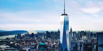 Aerial view of One World Trade Center and the Lower Manhattan skyline