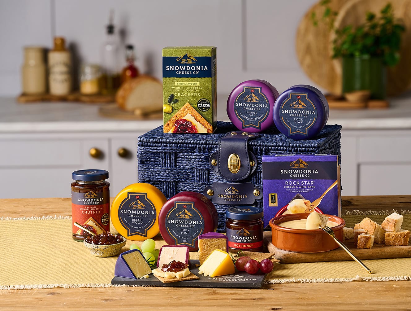 Snowdonia Rock Star cheese hamper with serving accompaniments