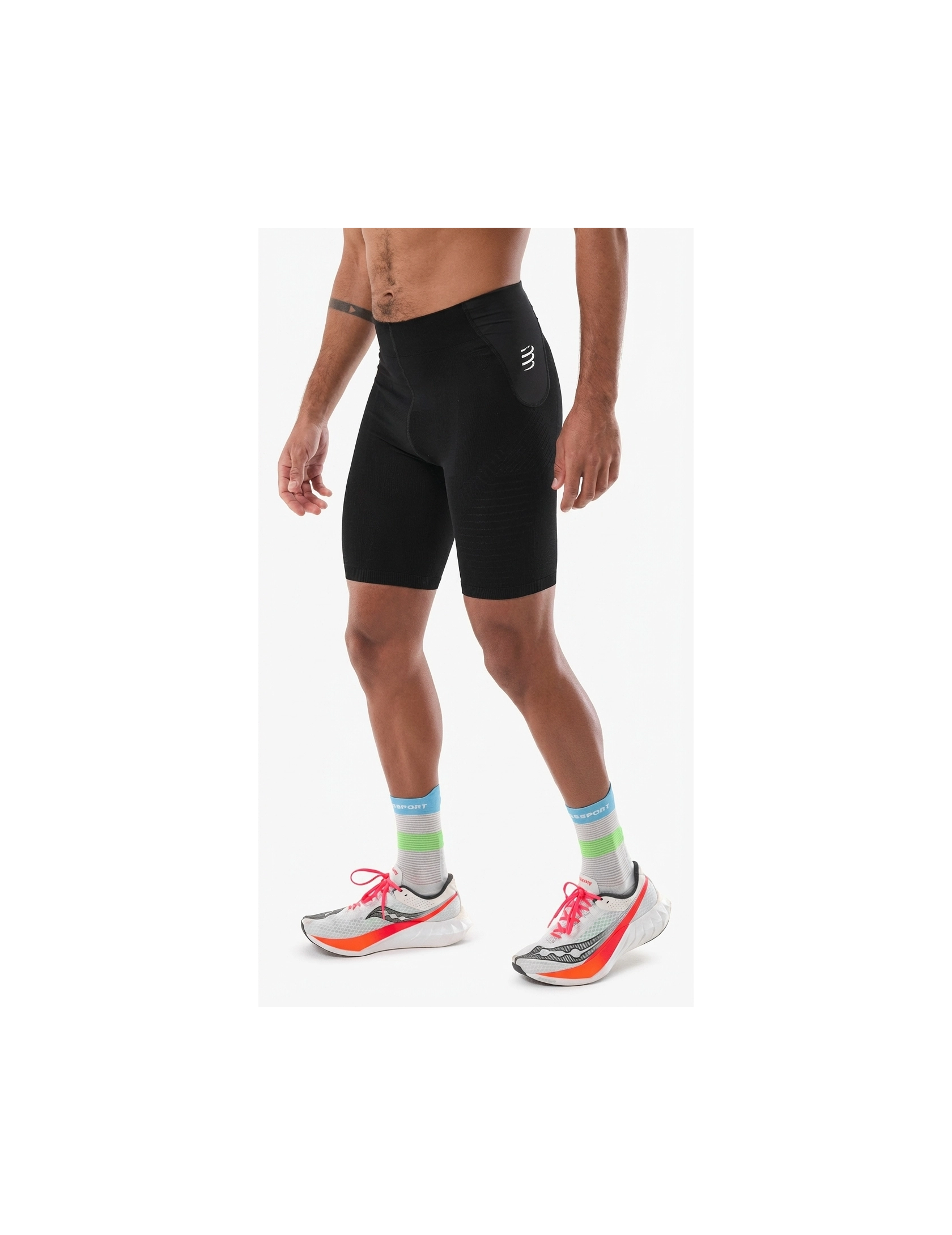 Schwarze Run Under Control Short M von Compressport