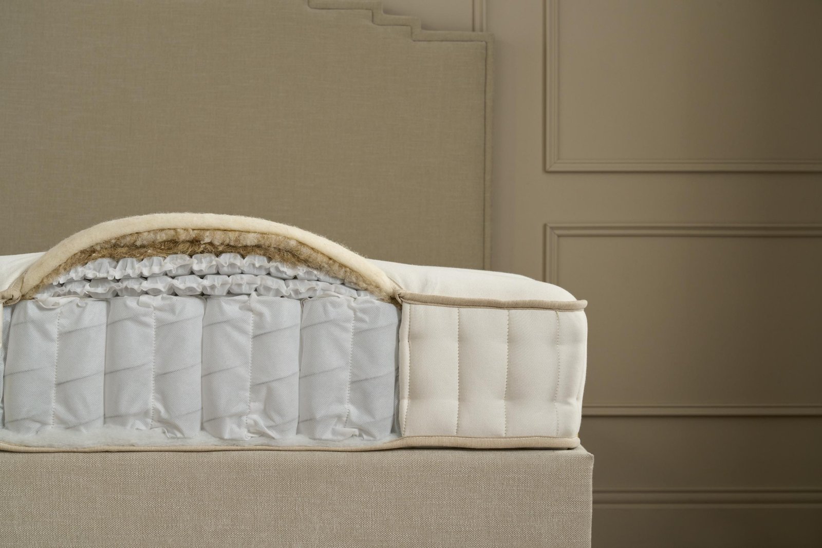 Chaucer mattress cutaway showing its layered construction