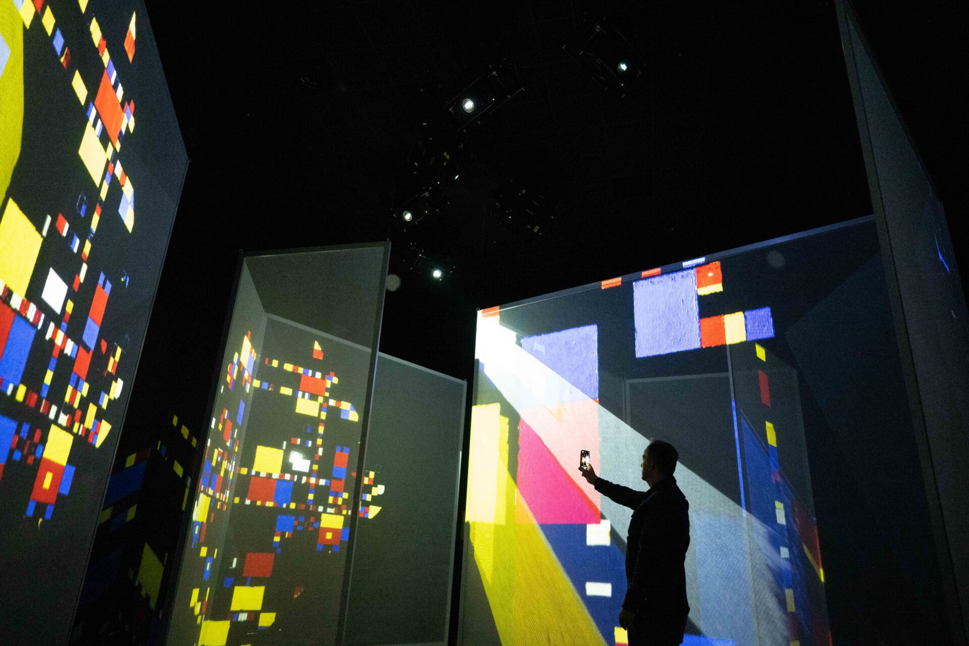 Piet Mondrian inspired geometric artwork at Frameless