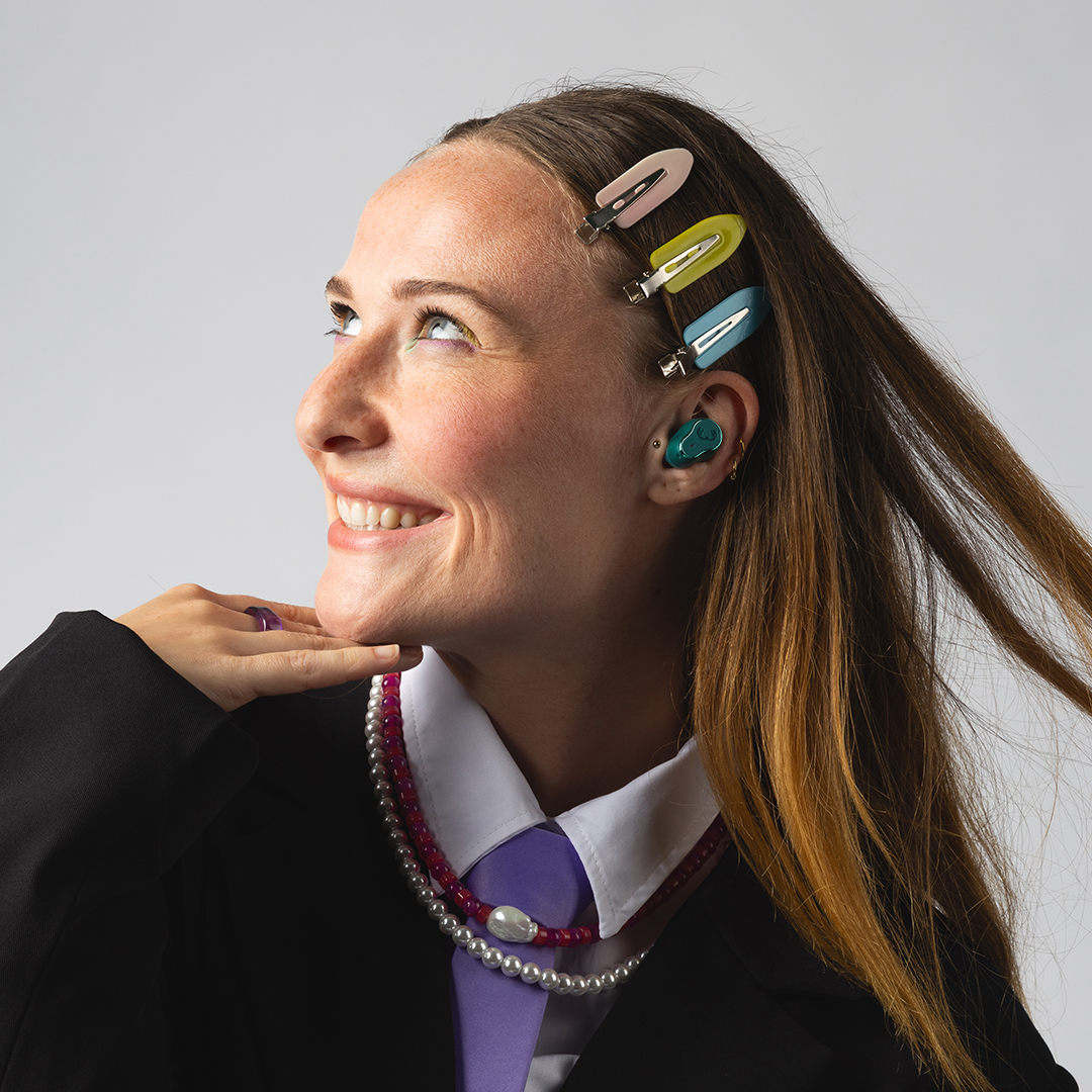 Fresh 'n Rebel Twins Elite 2 earbuds in een gestileerde productscene