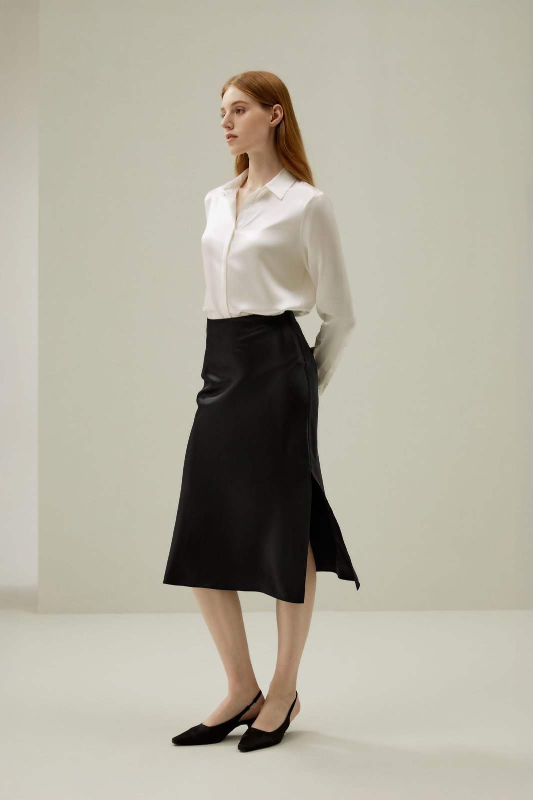 Basic Concealed Placket Silk Shirt in hellem Ivory