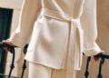 Double-Faced Wool-Cashmere Short Coat di Lilysilk