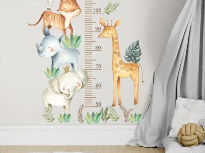 Namly Design African animals height measure wallsticker in a children's room
