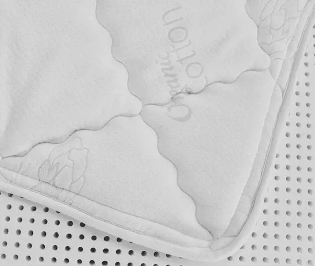 The organic cotton zippered cover on a Sleep EZ latex mattress