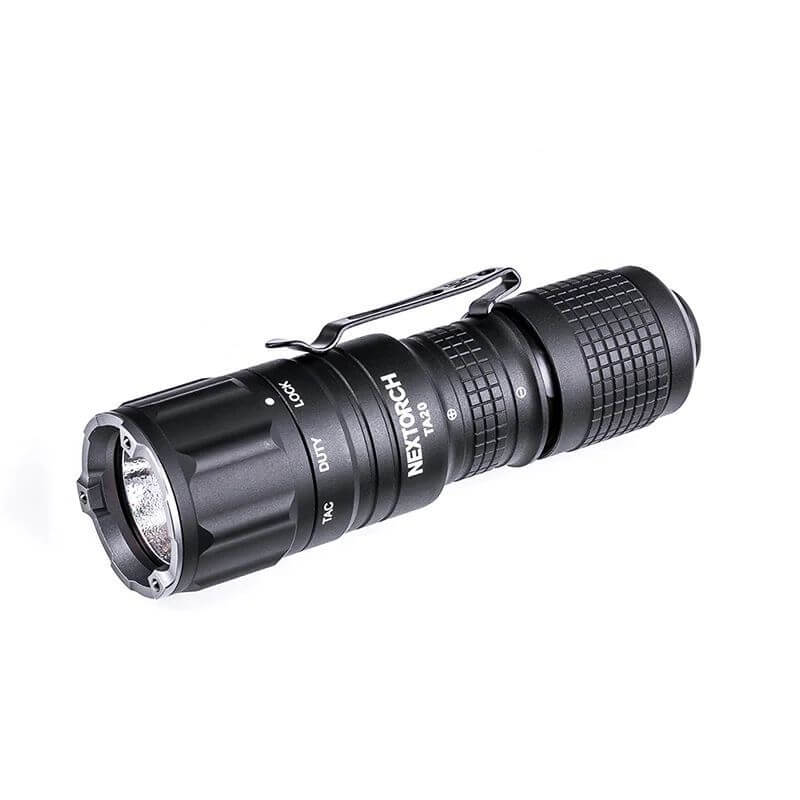 Detalle de la linterna táctica Nextorch TA20