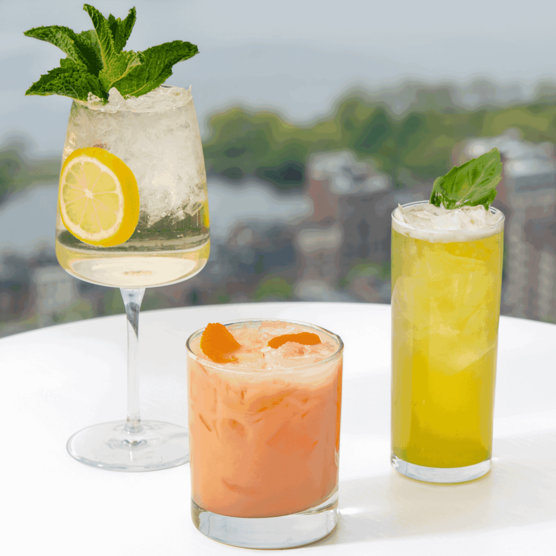 Coquetéis sazonais do Stratus Rooftop Bar