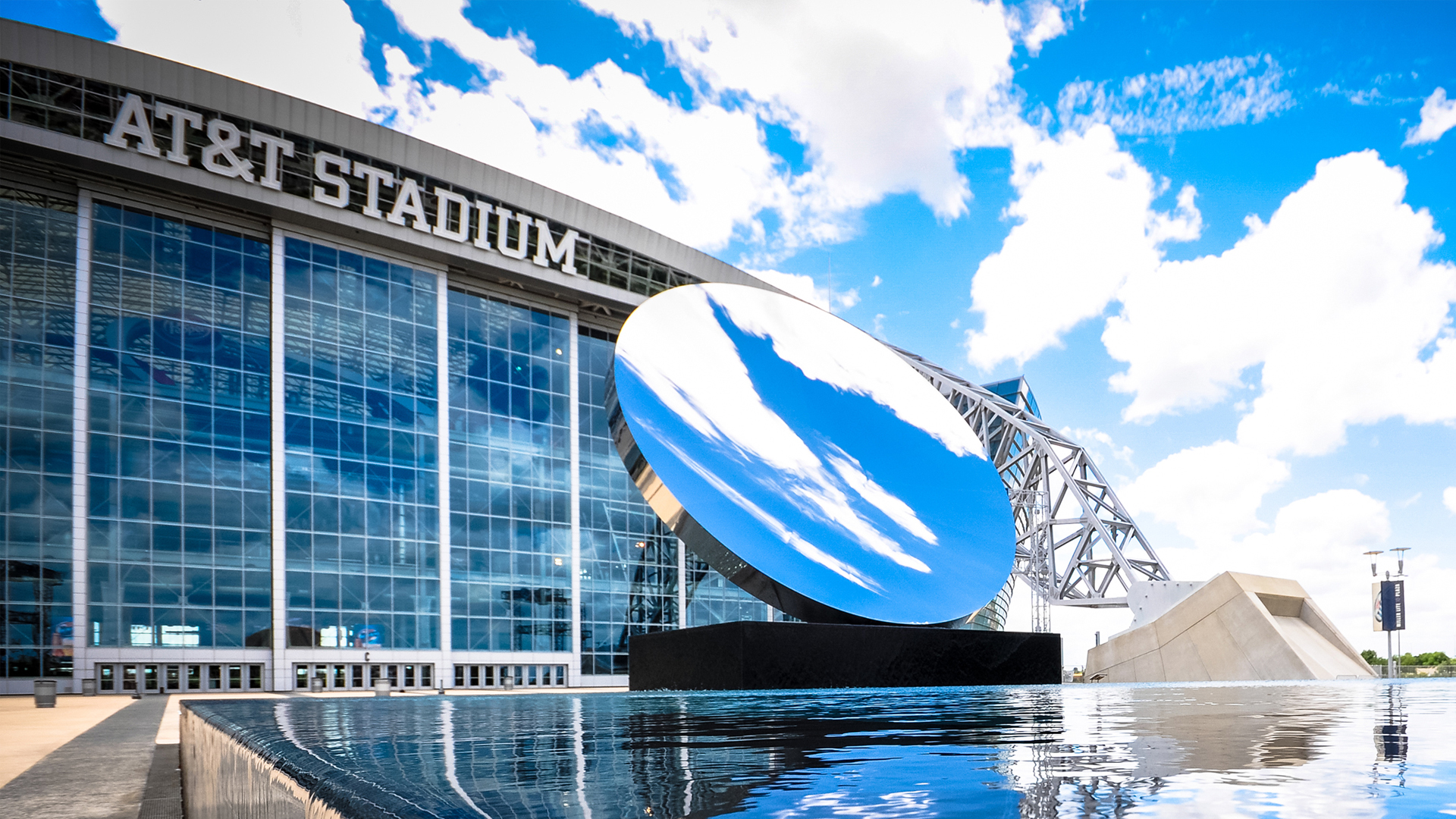 Sculpture outside AT&T Stadium