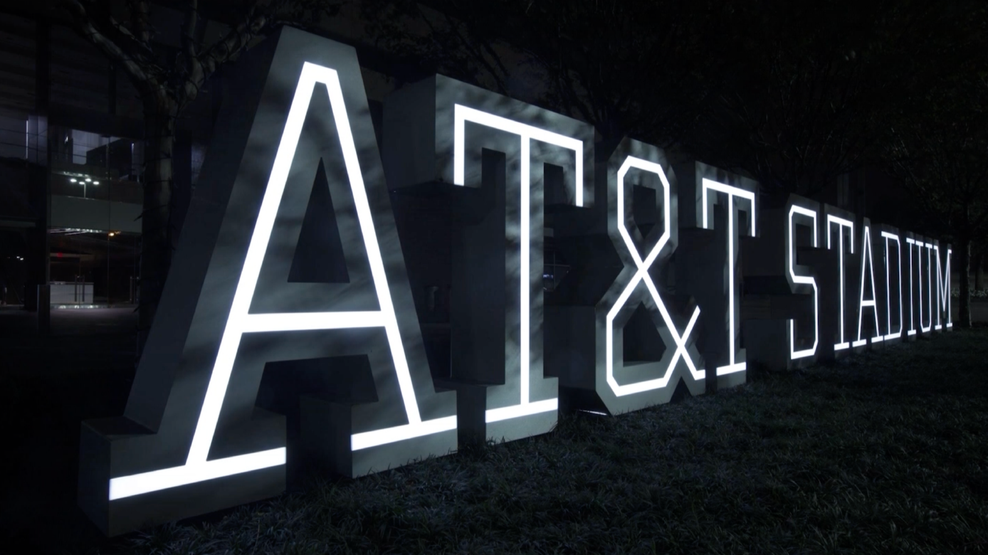 Exterior sign at AT&T Stadium