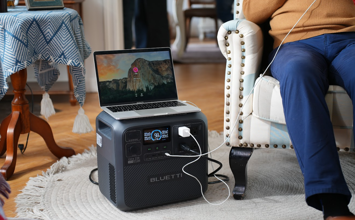 BLUETTI Elite 200 V2 powering devices in a living room