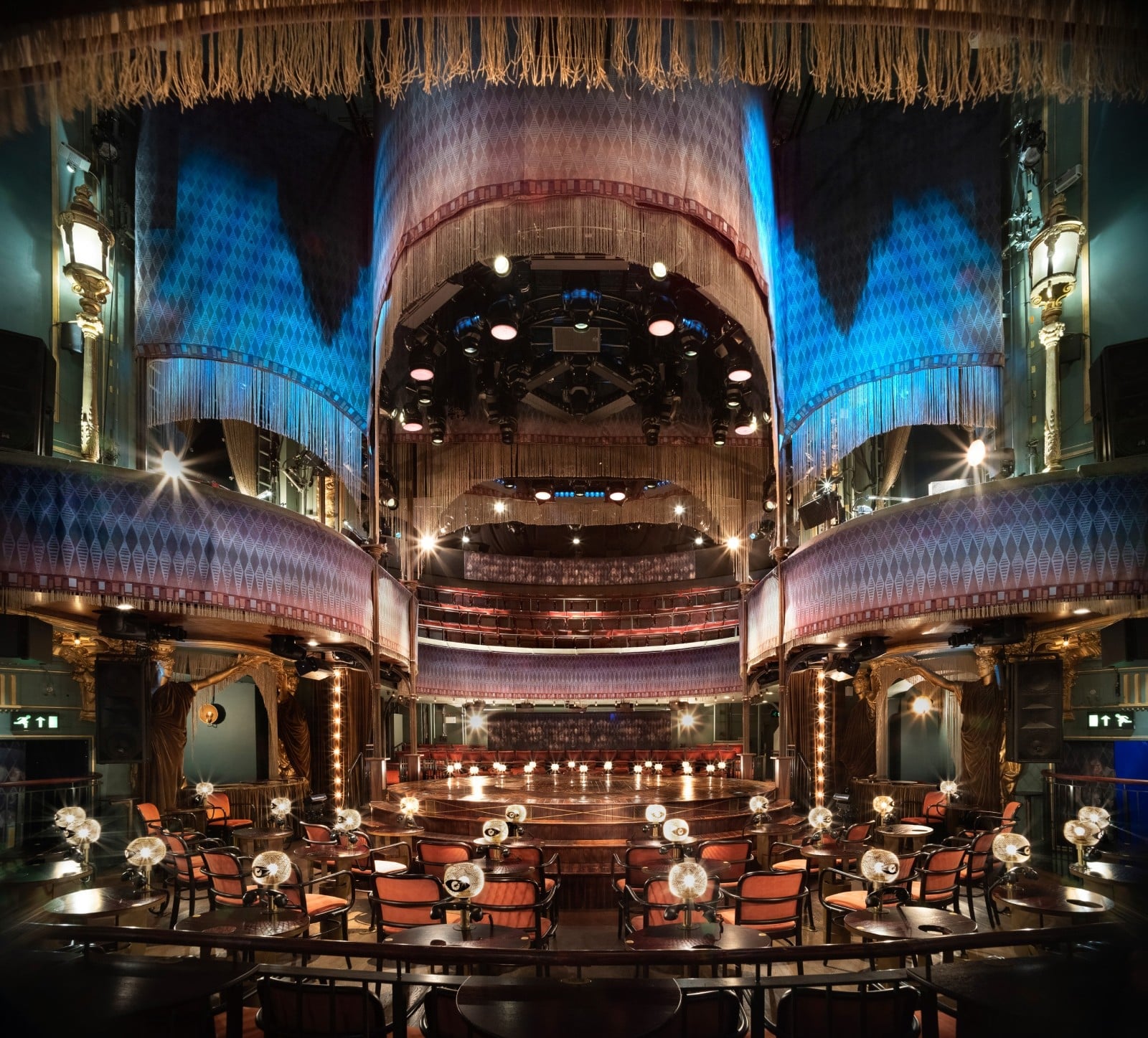 Official standard ticket experience image for Cabaret