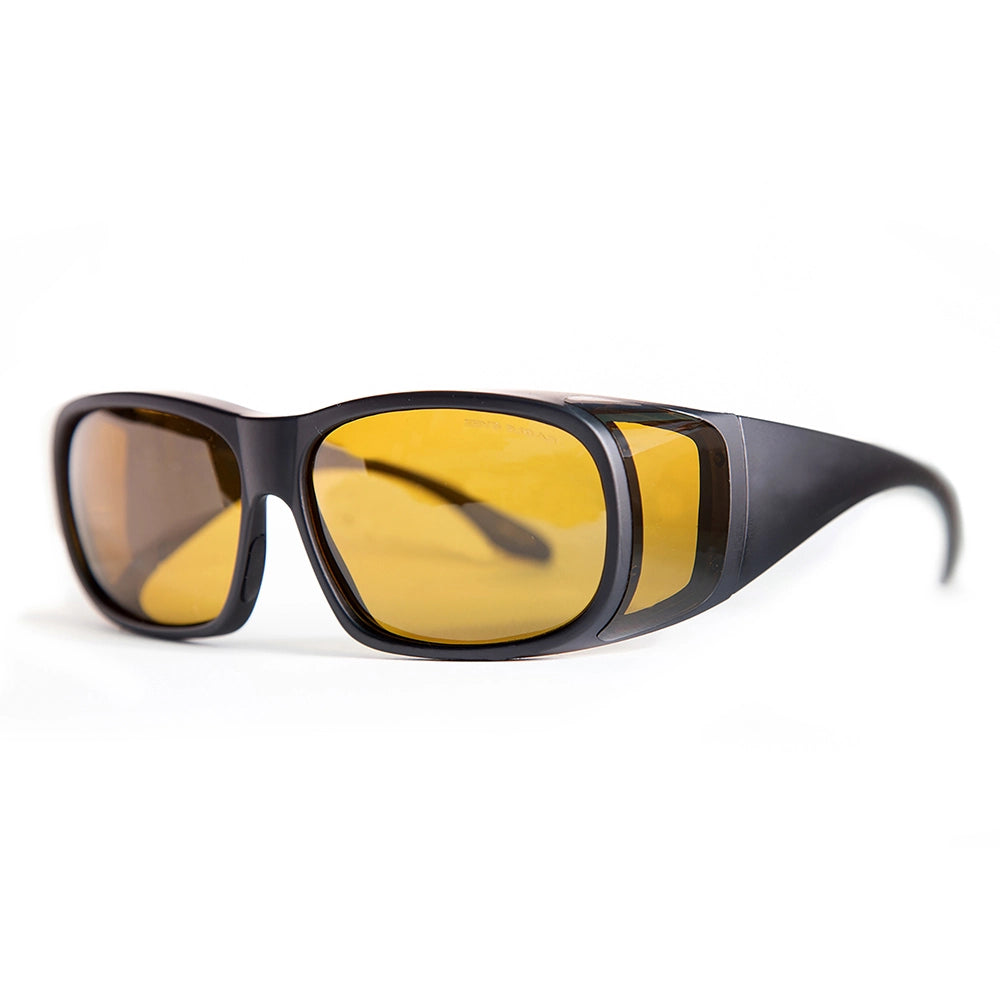 Lentes de sol EagleEyes Fit Ons Black sobre fondo claro