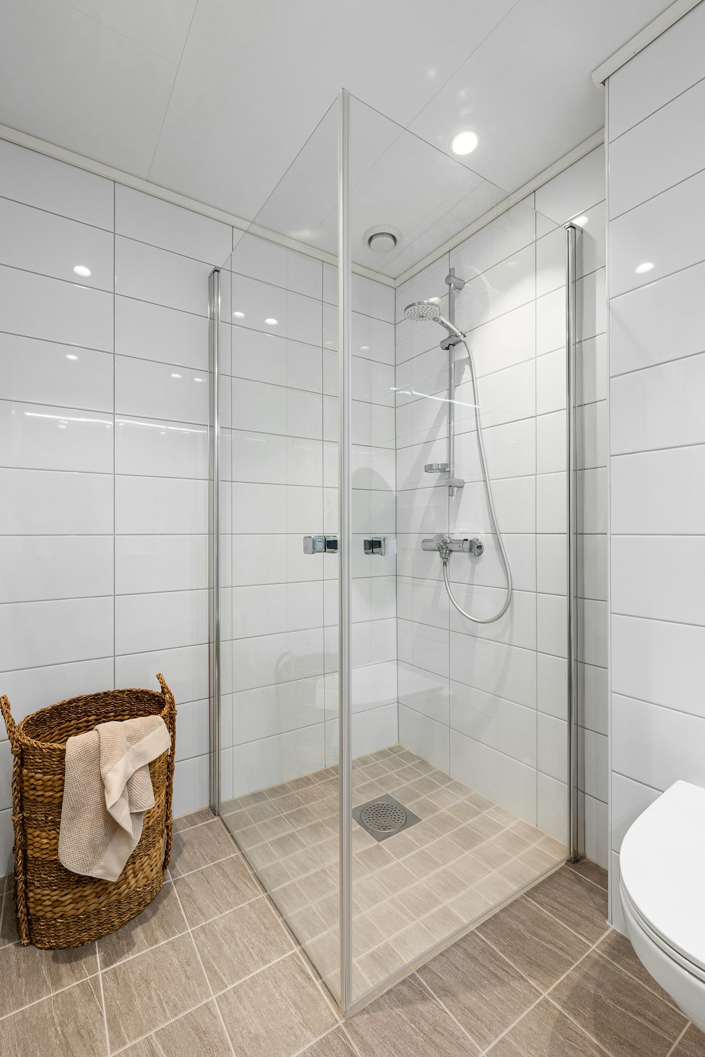 Walk-in wet room bathroom