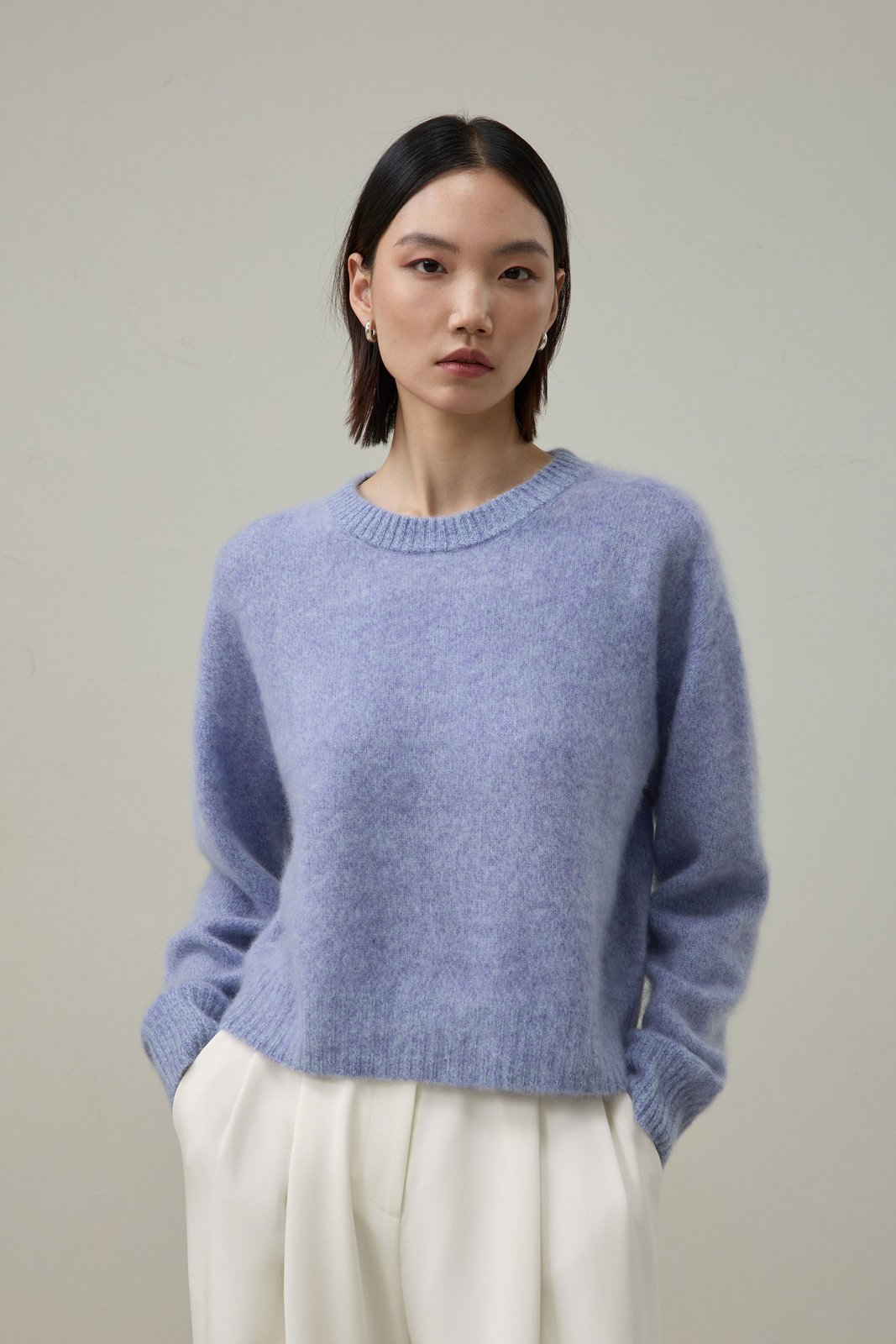 Gebürsteter nahtloser Zweifarb-Kaschmirpullover von Lilysilk