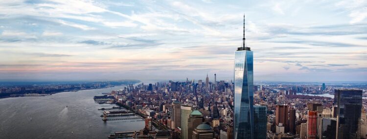 Panorama diurne de New York vu depuis One World Observatory - New York