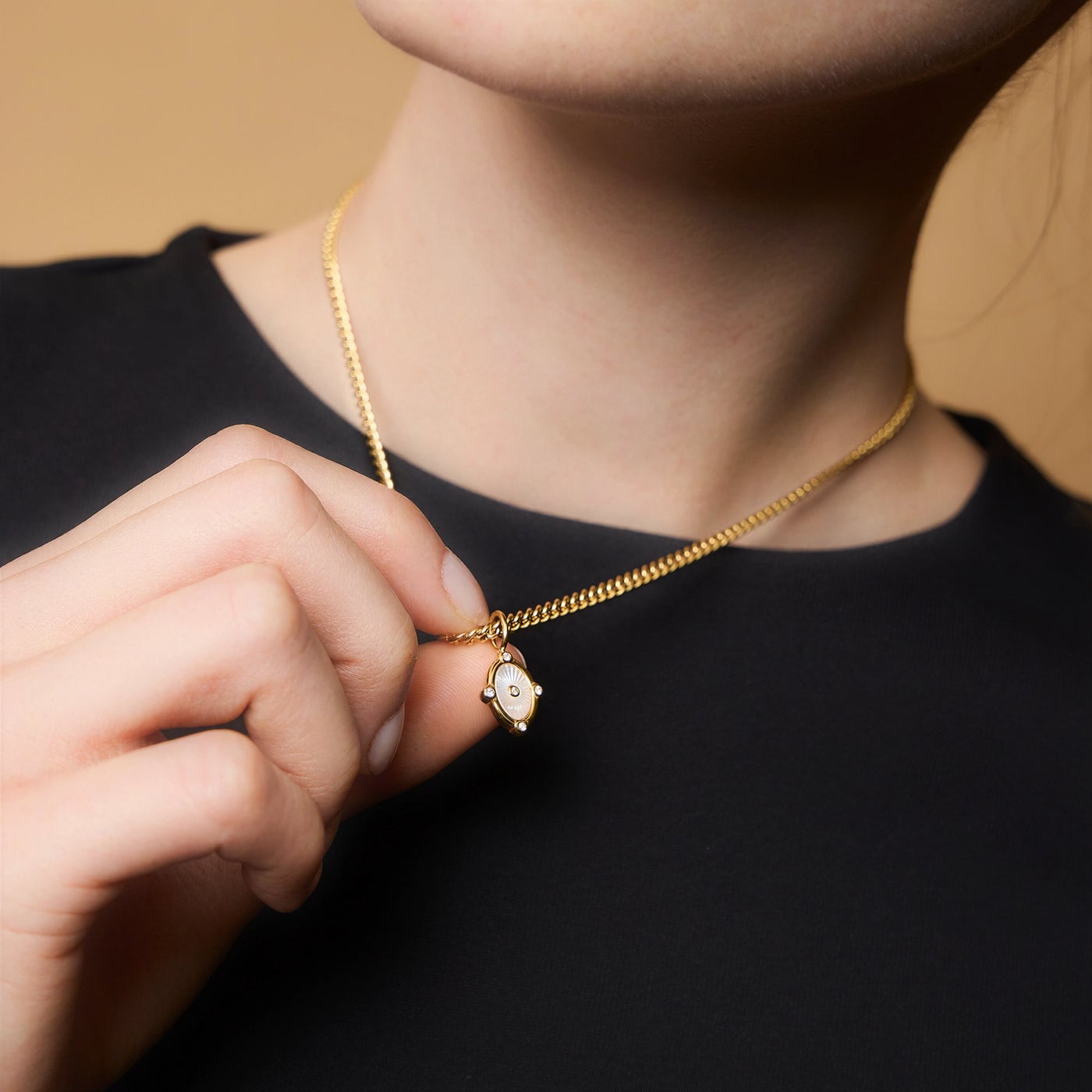 Sunkissed Pendant Halskette im Produktbild