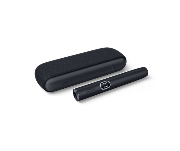IQOS ILUMA i in Midnight Black
