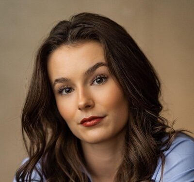 Allana Taylor cast portrait from Sinatra the Musical